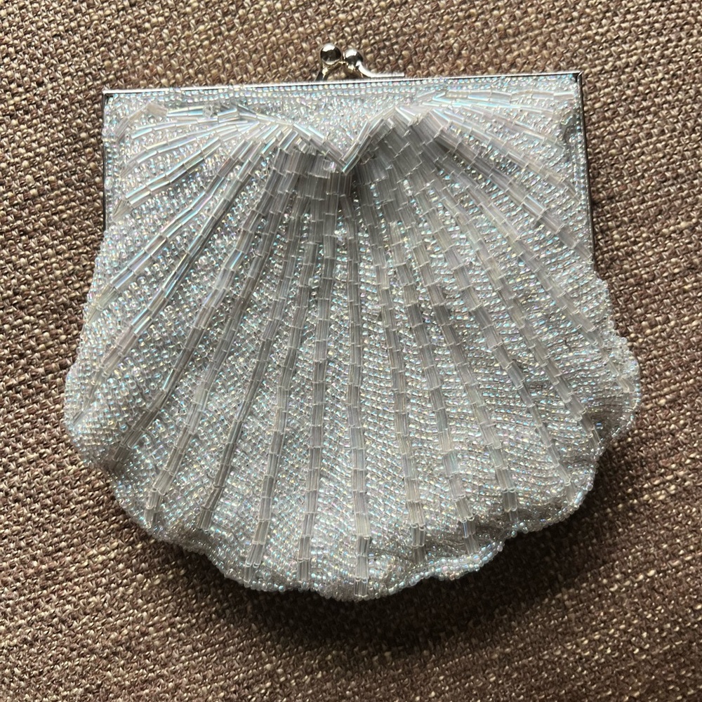 🌟⭐️🌟 Preston & York Beaded Clutch with Chain Strap NWOT